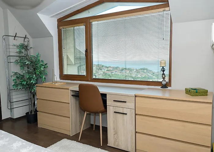 Panoramic Sea-view I 2-bedroom Flat With Terrace By Flat Manаger شقة