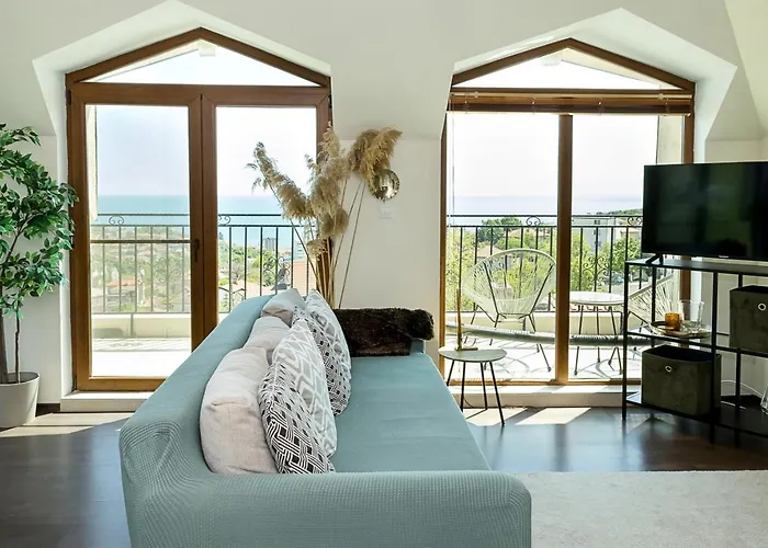 شقة Panoramic Sea-view I 2-bedroom Flat With Terrace By Flat Manаger بالشيك